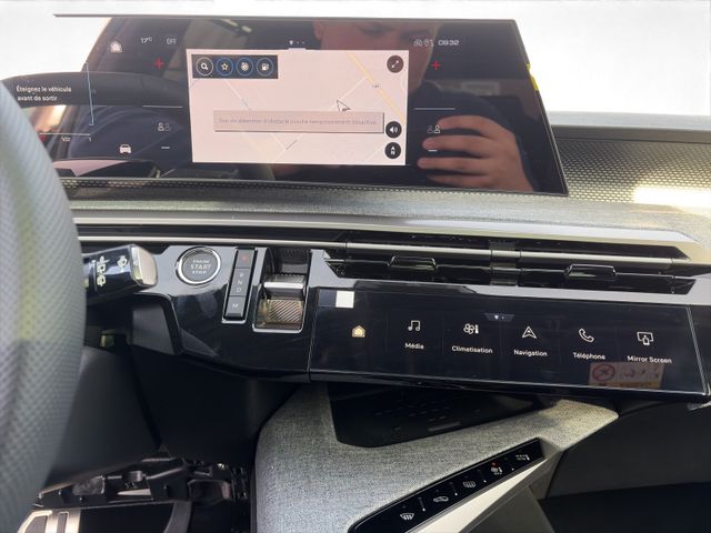 Peugeot 5008 GT 145 e-DSC6 KeyLess*360 KAM*ACC*PANO*