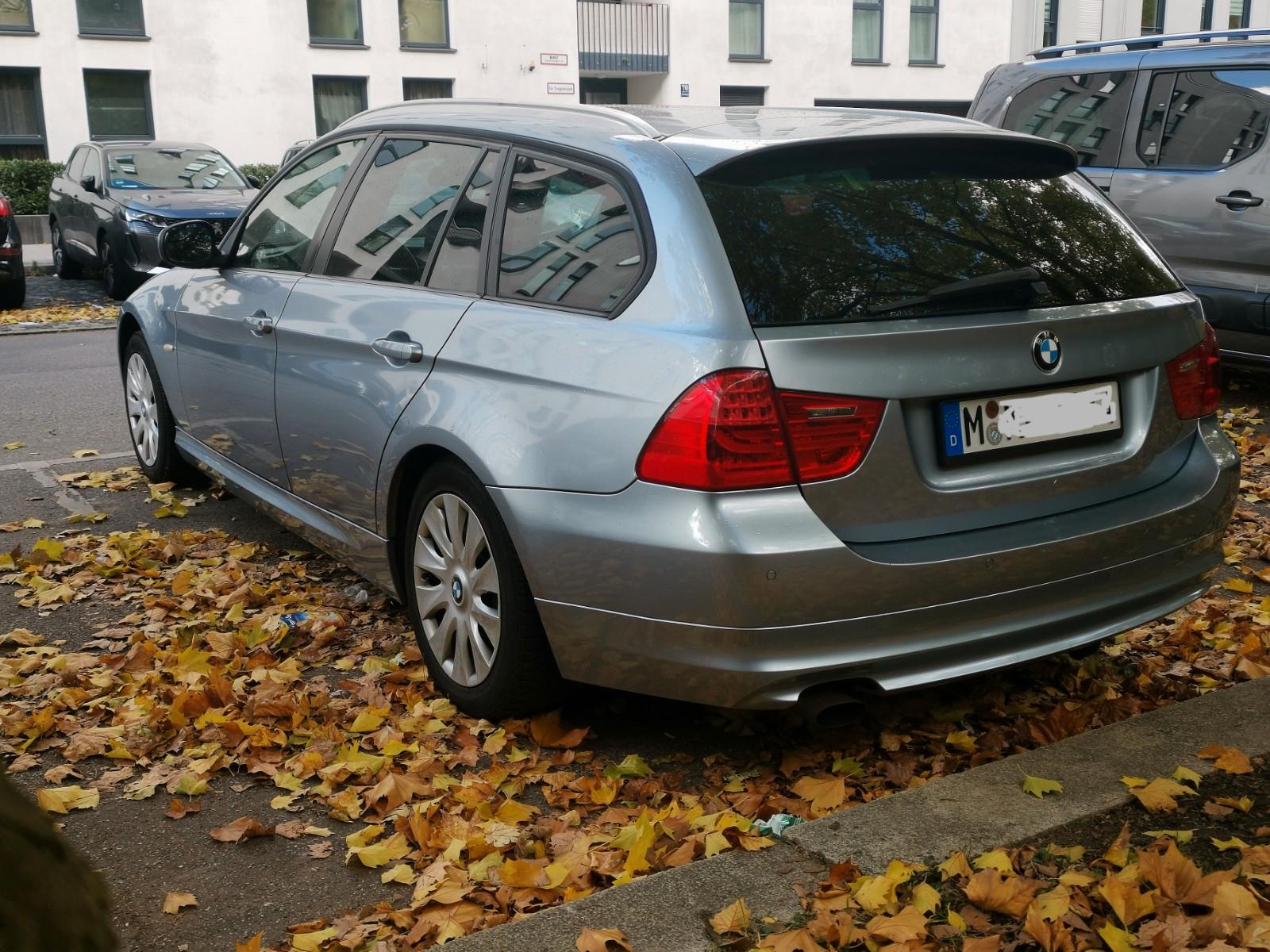 BMW 318 2011 — engine 1.995 cm³, 143 HP (105kW)