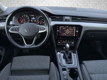 Volkswagen Passat Variant - 11
