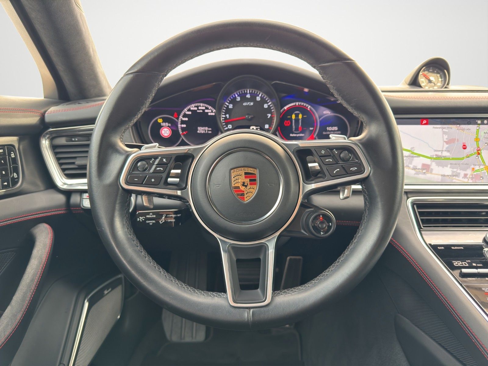 Fahrzeugabbildung Porsche PANAMERA SPORT TURISMO GTS BURM PANO STANDHEIZ