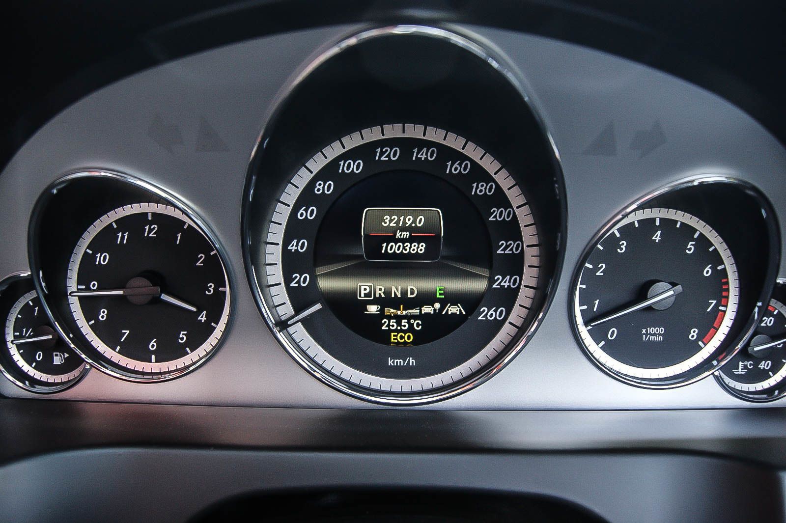 Fahrzeugabbildung Mercedes-Benz E 350 Cabrio CGI AMG SPORT COMAND KAMERA ACC