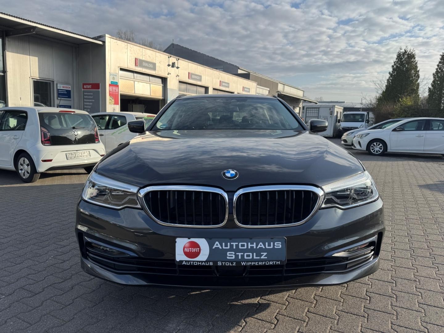 BMW 520 i Sport Line Touring Park-Assistent Luftfede, миниатюра 2