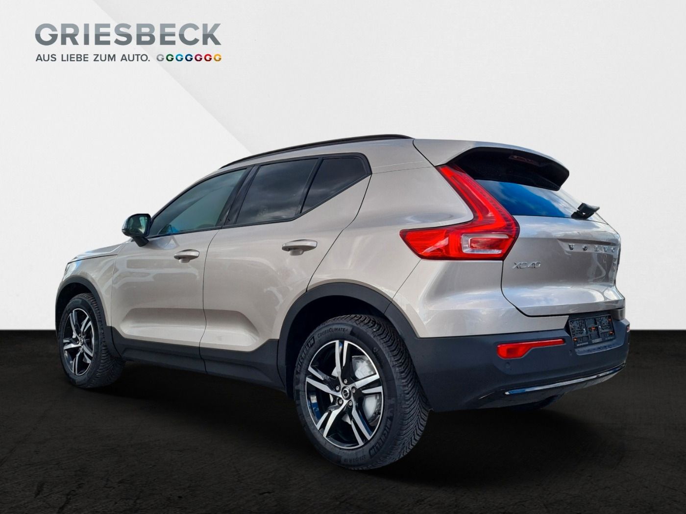 Volvo XC40 Plus Dark FLA SpurH el.Heck KeyLess LMF foto 4
