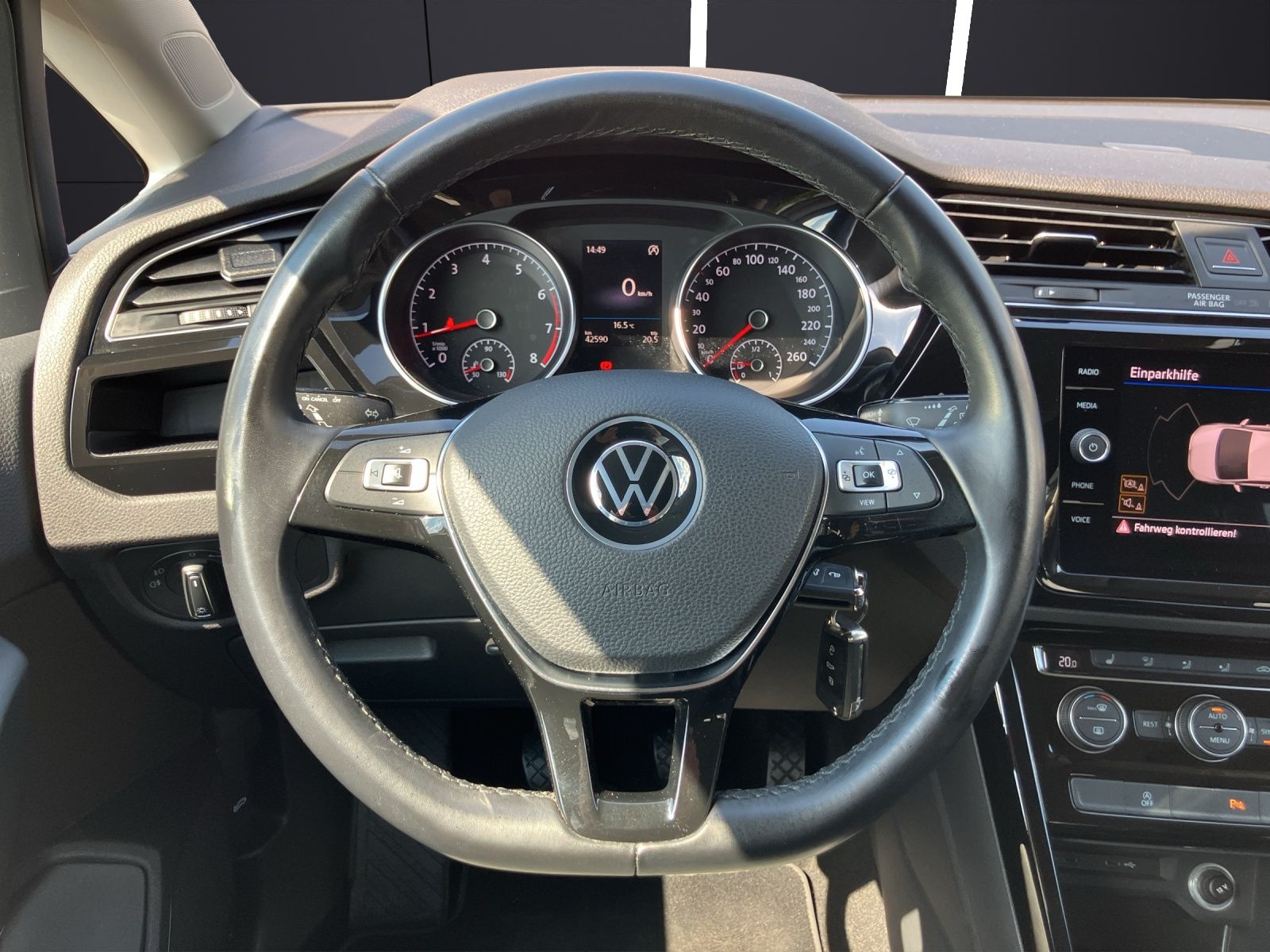 Fahrzeugabbildung Volkswagen Touran Highline BMT/Start-Stopp LED Climatronic