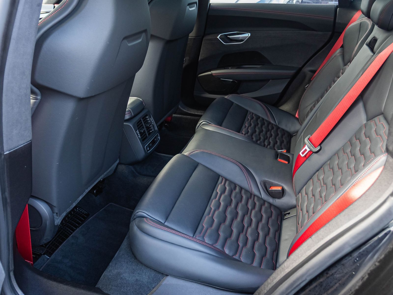 Audi RS e-tron GT - Bild 17