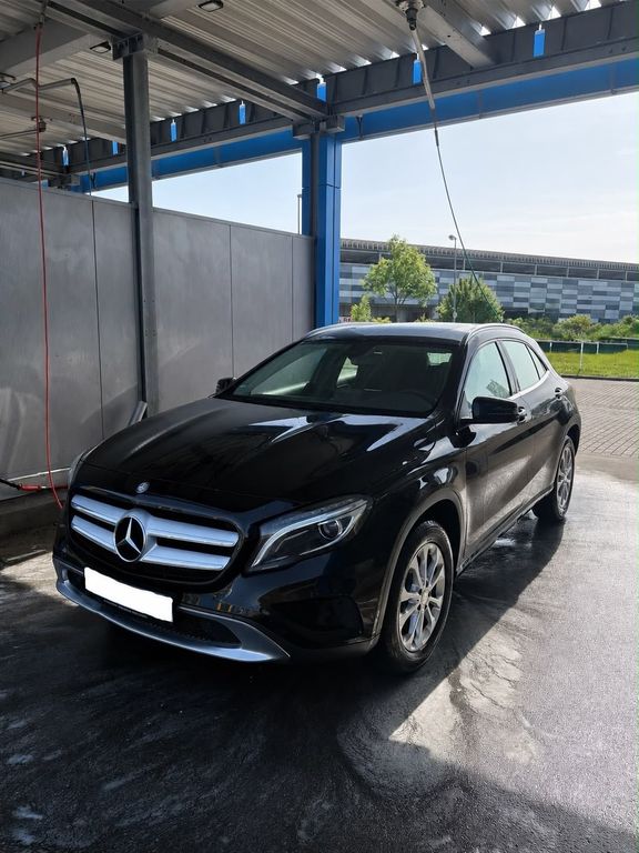 Image of Mercedes-Benz GLA 200