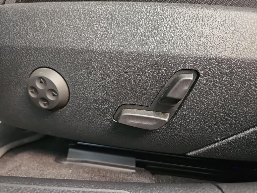 Fahrzeugabbildung Mercedes-Benz C 200 T AMG Night Navi LED SHZ Sound el.Heck DAB