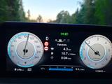 Hyundai STARIA 2.2 CRDi Signature 7-Sitzer Auto 4WD ... - Hyundai STARIA von privat