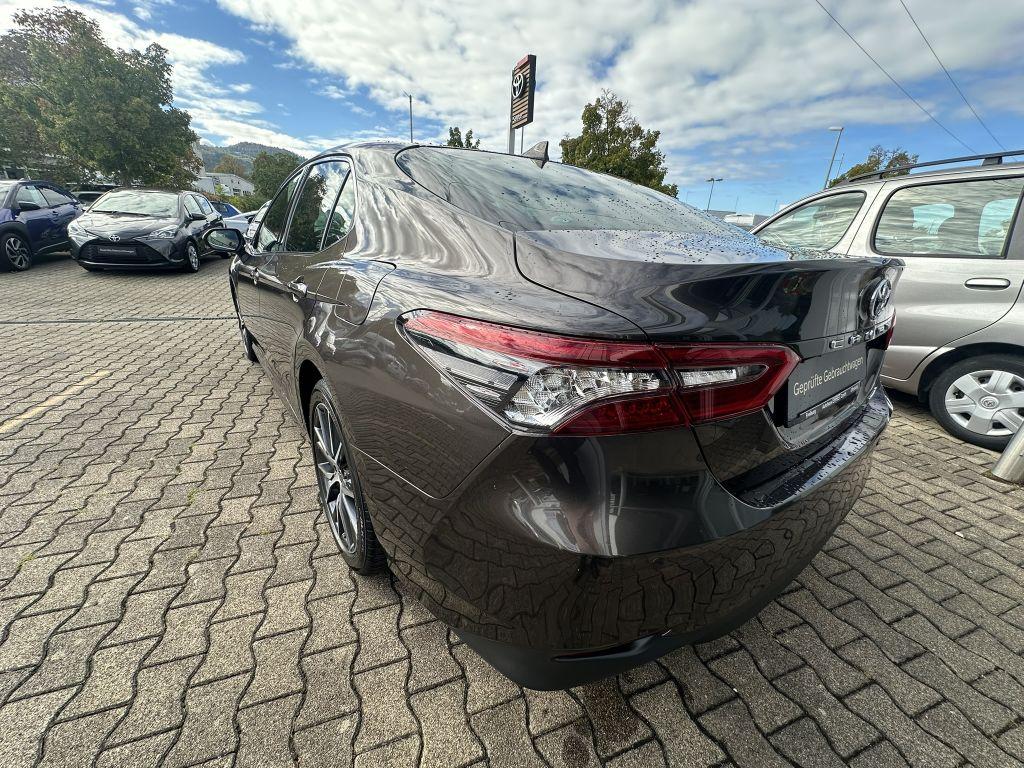Toyota Camry Executive