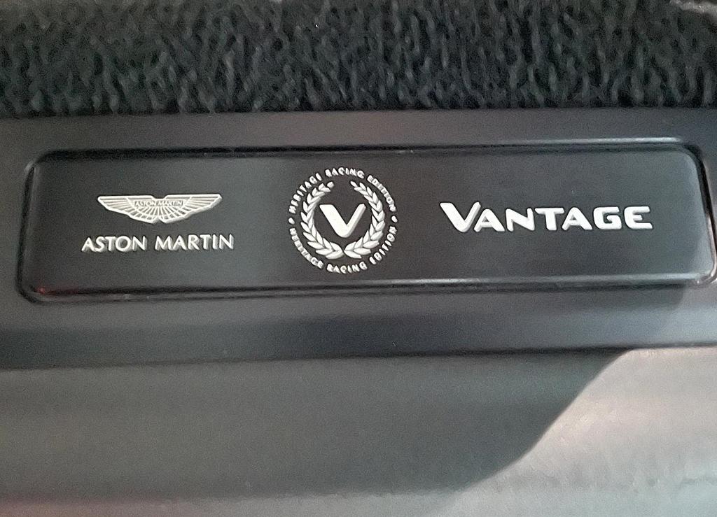 Aston Martin V8 Vantage