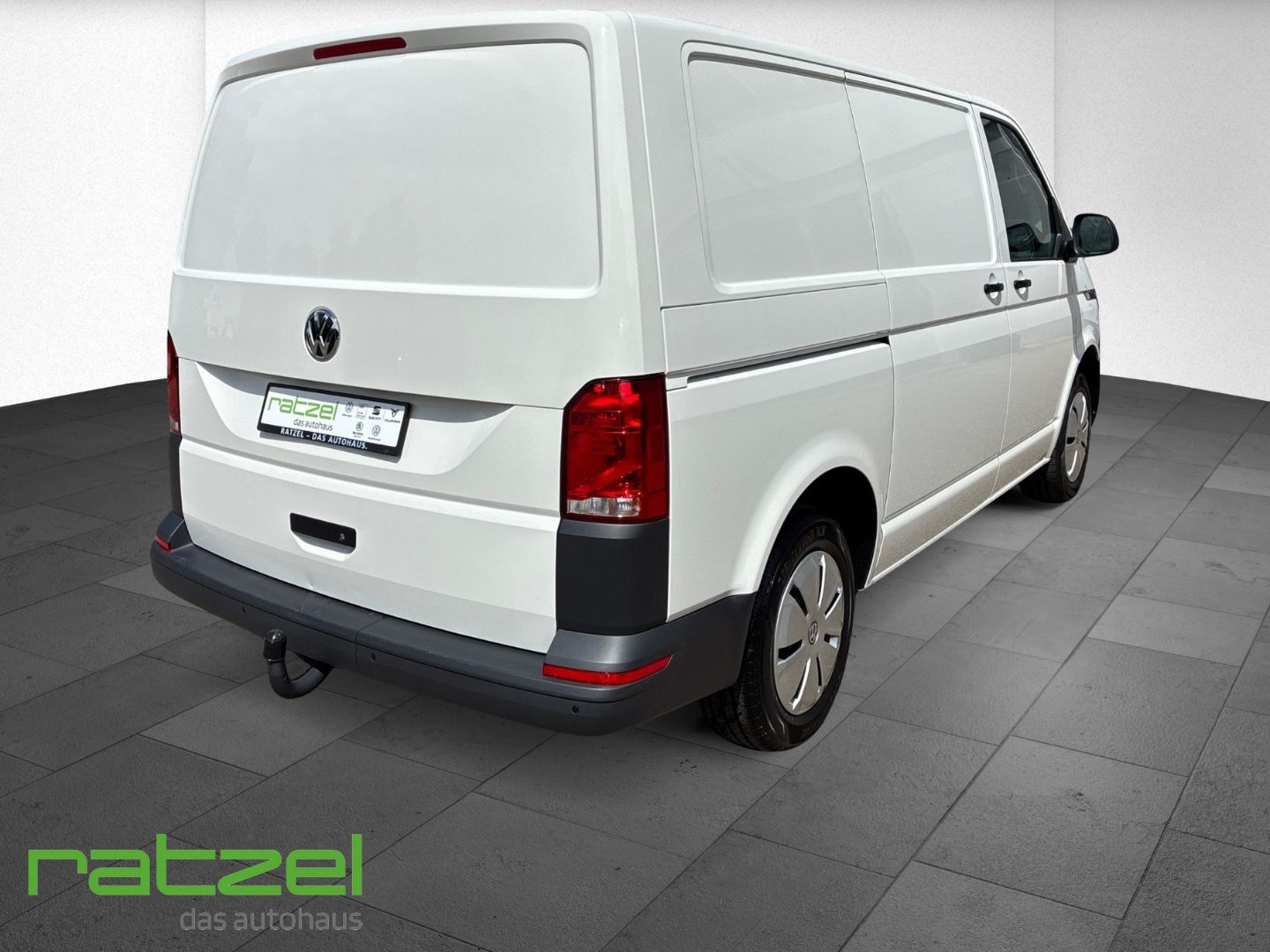 Fahrzeugabbildung Volkswagen T6.1 Kasten 2.0 TDI KR AHK+PDC+Würthregal DAB No