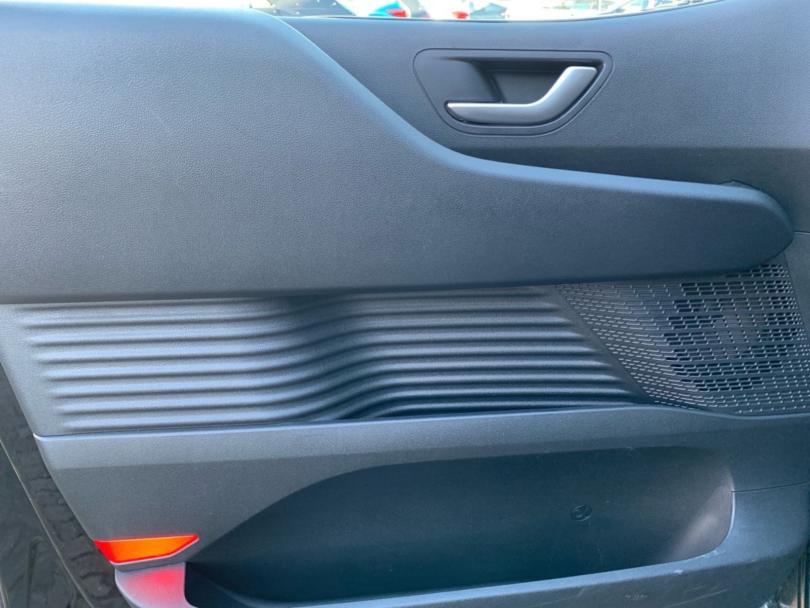 Fahrzeugabbildung Hyundai STARIA 2.2 CRDi Trend 8-AT 9-Sitzer ParkPak.