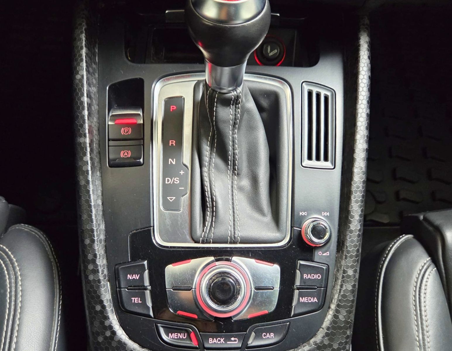 AUDI SQ5 — zdjęcie 19