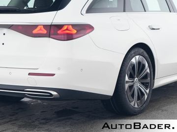 Mercedes E 220 - 3