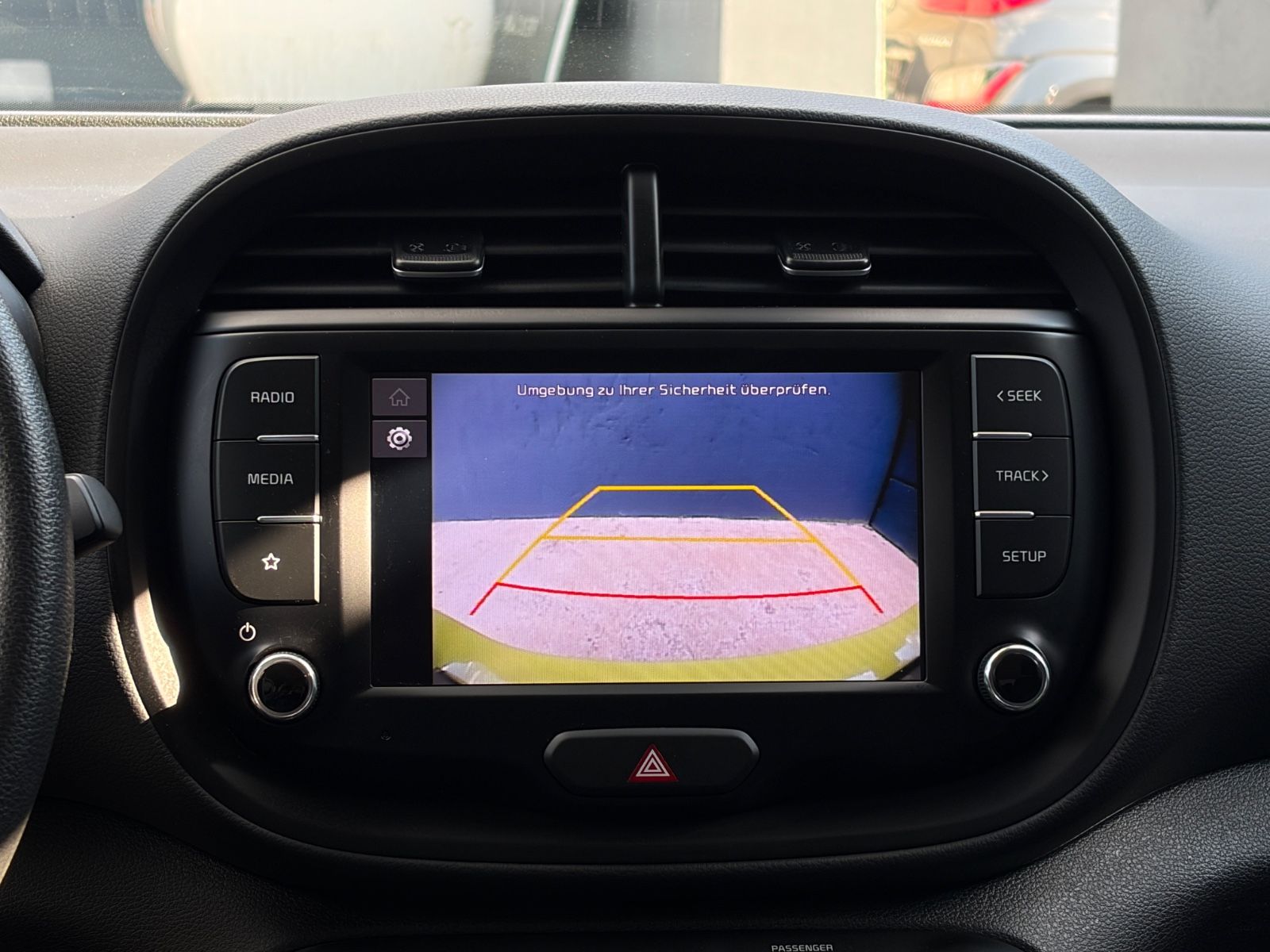 Fahrzeugabbildung Kia e-Soul Edition 39kW LED ACC LKA Kamera CarPlay