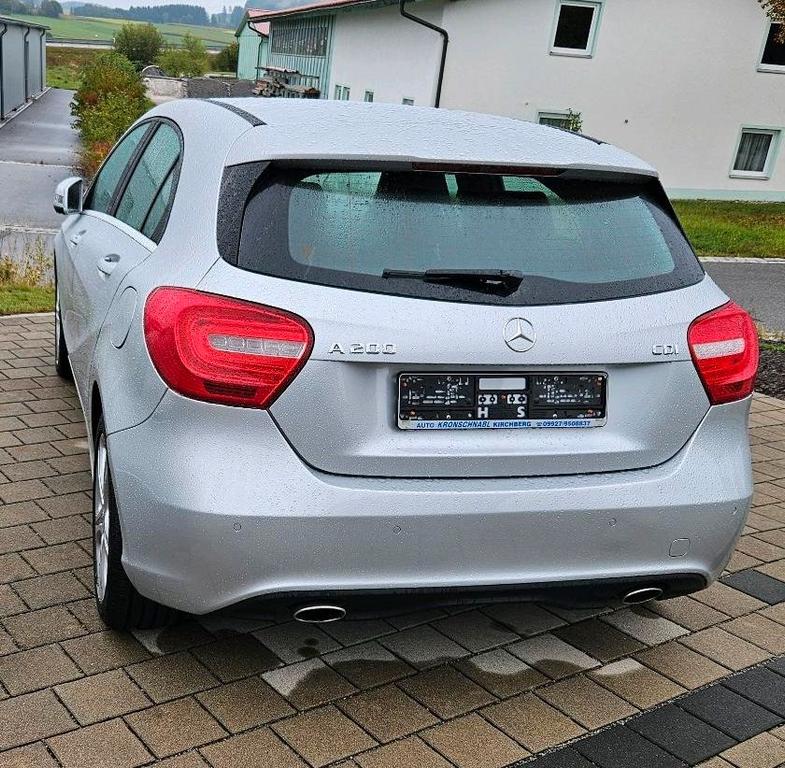 Mercedes-Benz A 200