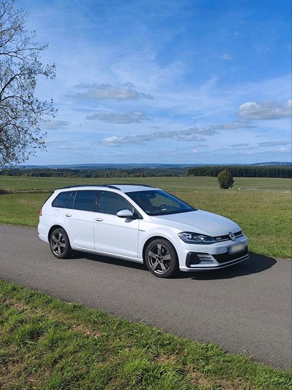 Image of Volkswagen Golf