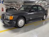 Mercedes-Benz 190 2.5 - 16 - Mercedes-Benz 190 mit Benzin-Antrieb: Limousine, 2.5
