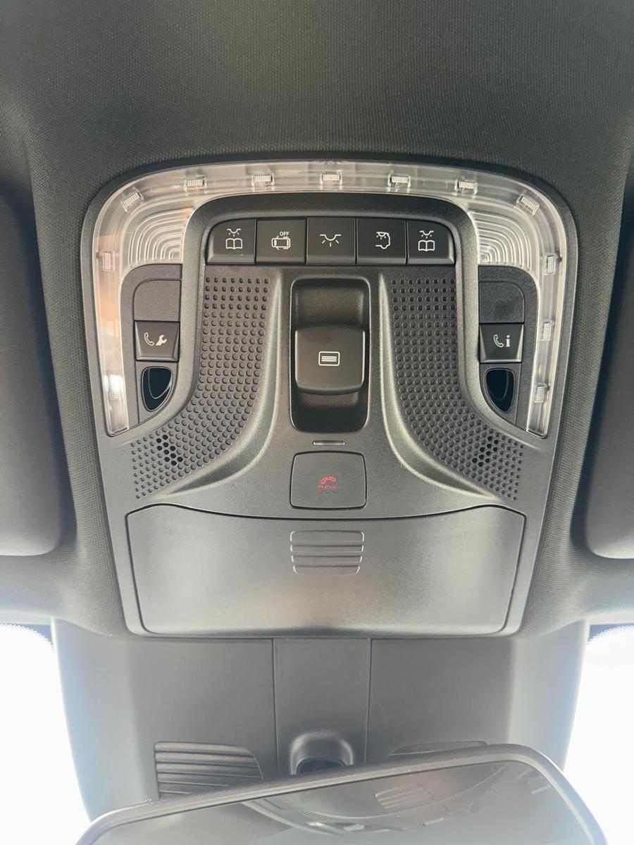 Mercedes-Benz V250 LANG AVANTG AMG-LINE PANO 7SITZ EL.TÜR 360°
