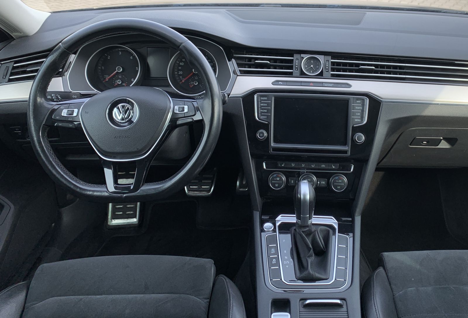 Fahrzeugabbildung Volkswagen Passat Variant 2.0 TDI*Highline*AHK*STHZ*Cam*