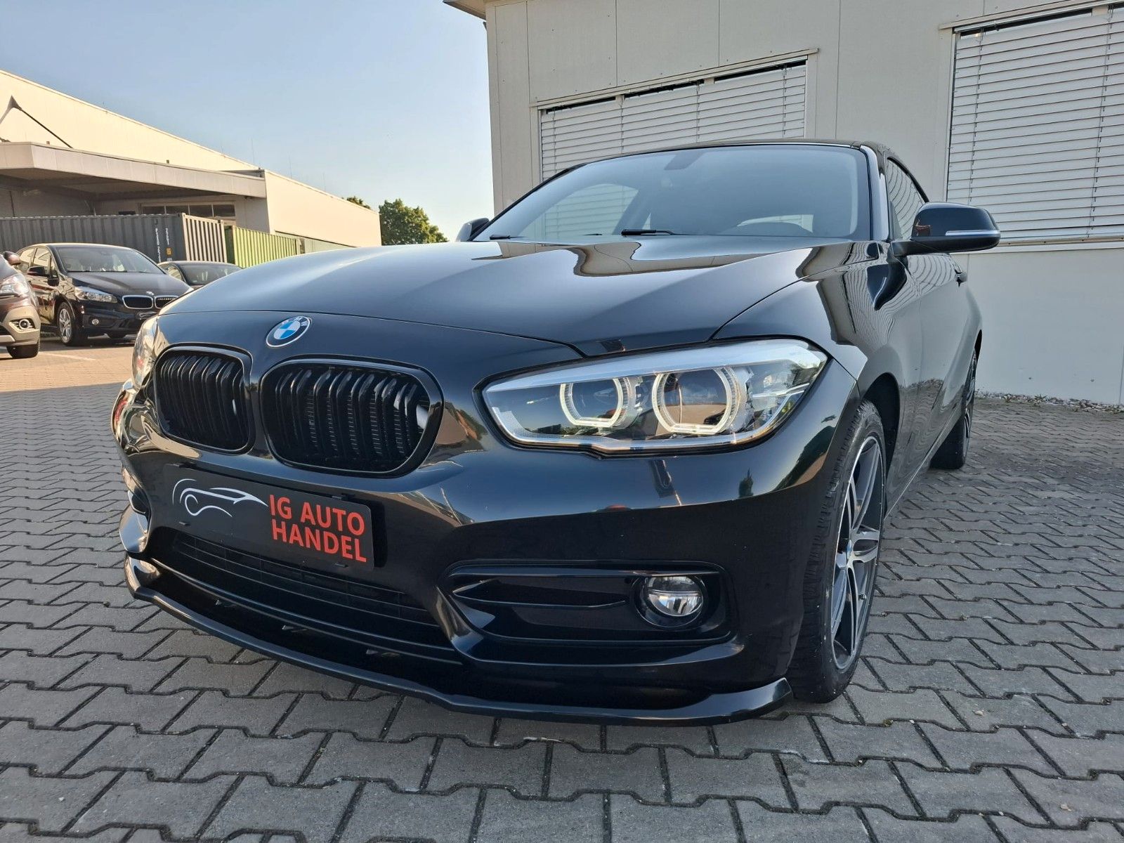 BMW 118