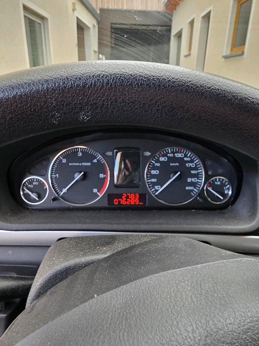 Peugeot 407 2005 — photo 10