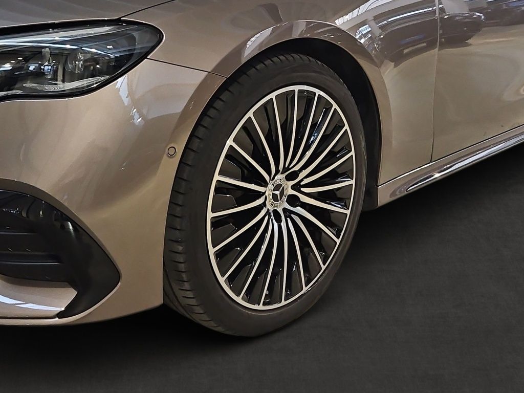 Fahrzeugabbildung Mercedes-Benz E 200 AMG Night Distronic+ Sitzklima LED KeyLess