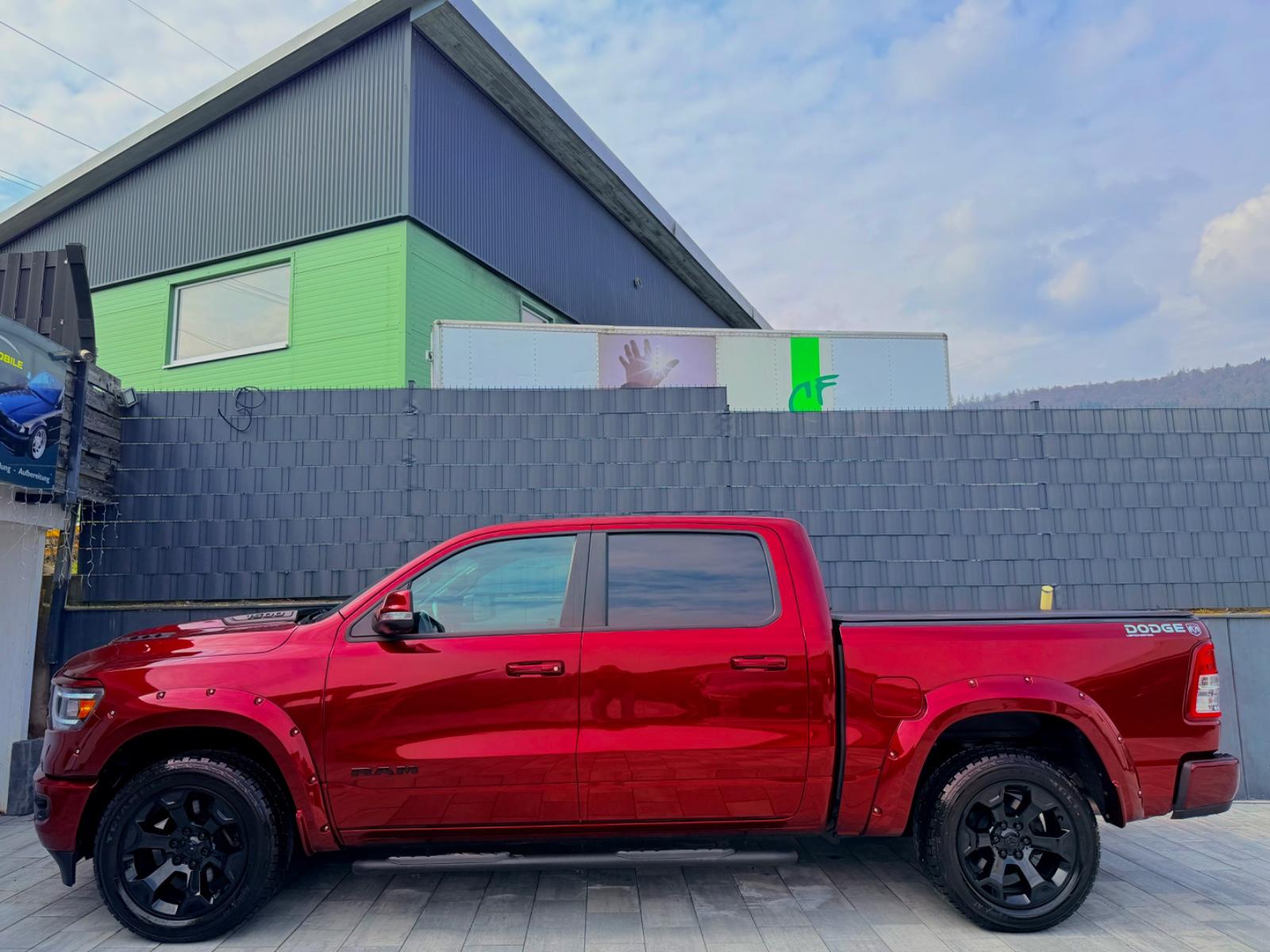 Dodge RAM 5,7 V8 HEMI-WIDEBODY-LED-EDITION-CREW CAB