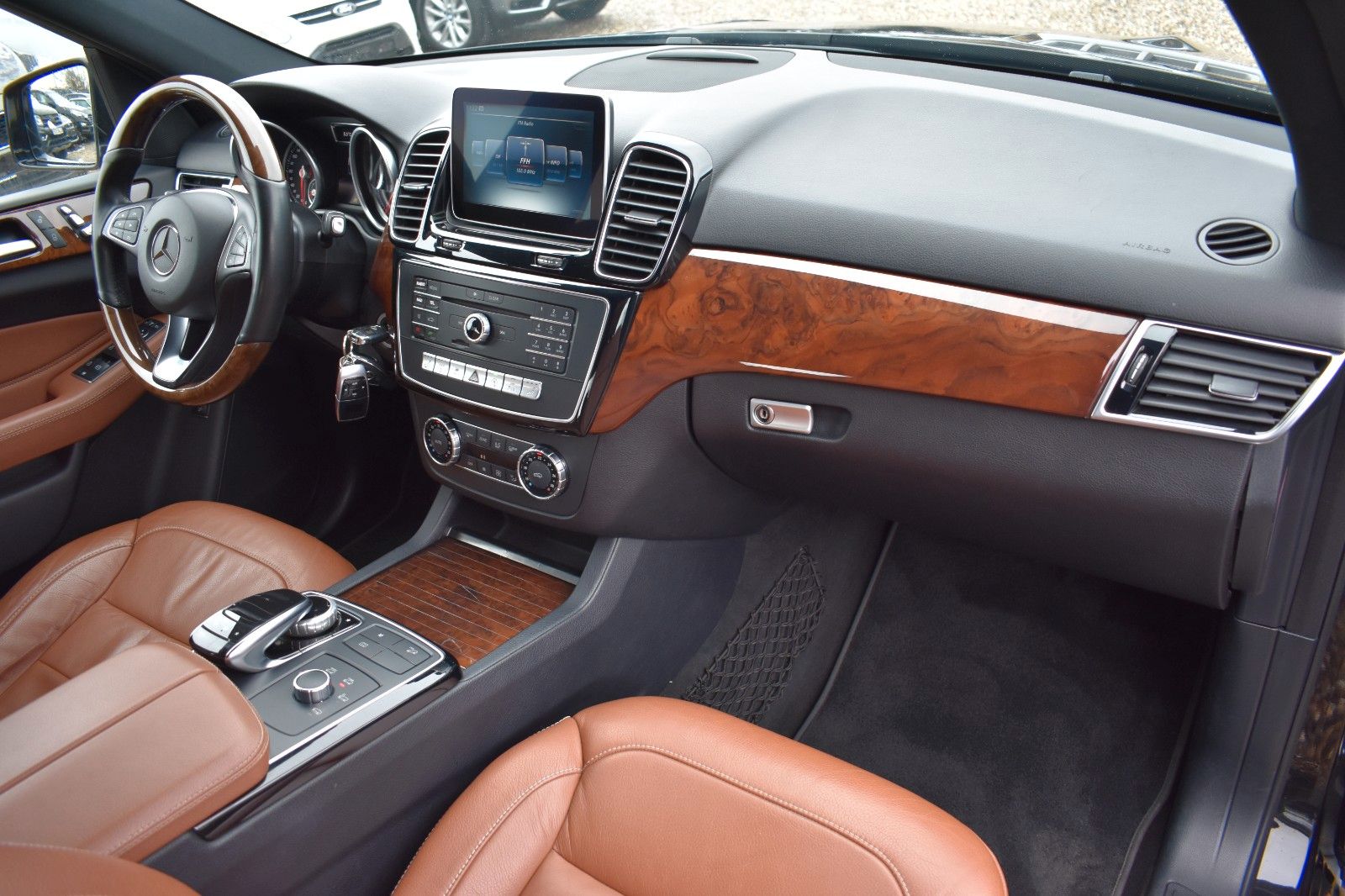 Fahrzeugabbildung Mercedes-Benz GLE 350 d 4Matic AMG line