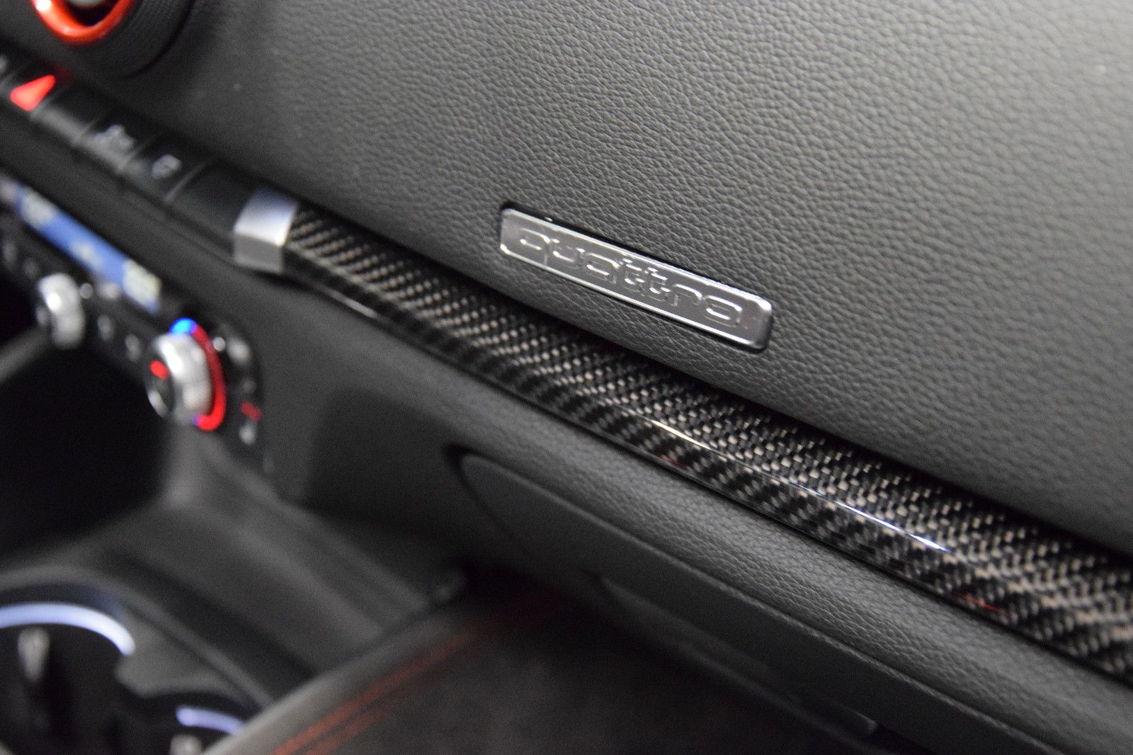 Fahrzeugabbildung Audi RS3 Sportback 2.5 TFSI quattro Pano Schale B&O