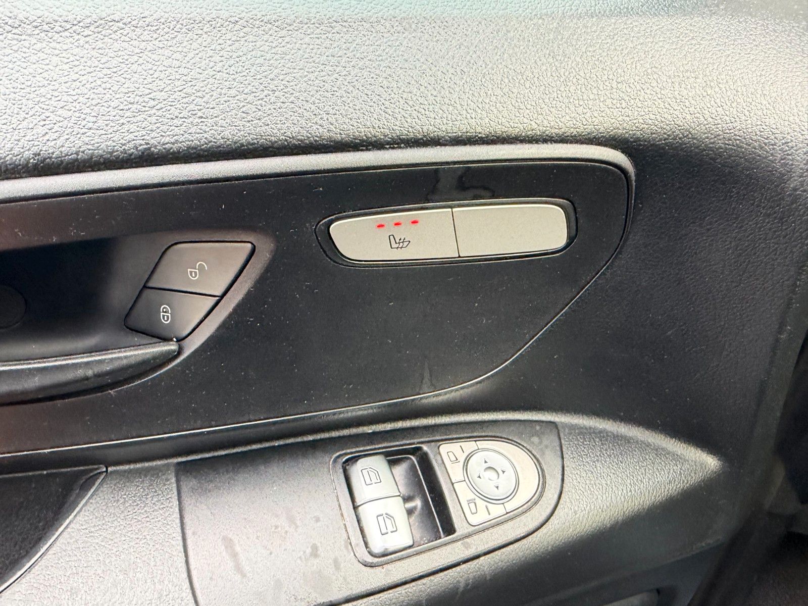 Fahrzeugabbildung Mercedes-Benz Vito 116 CDI Extral Klima Kamera Navi