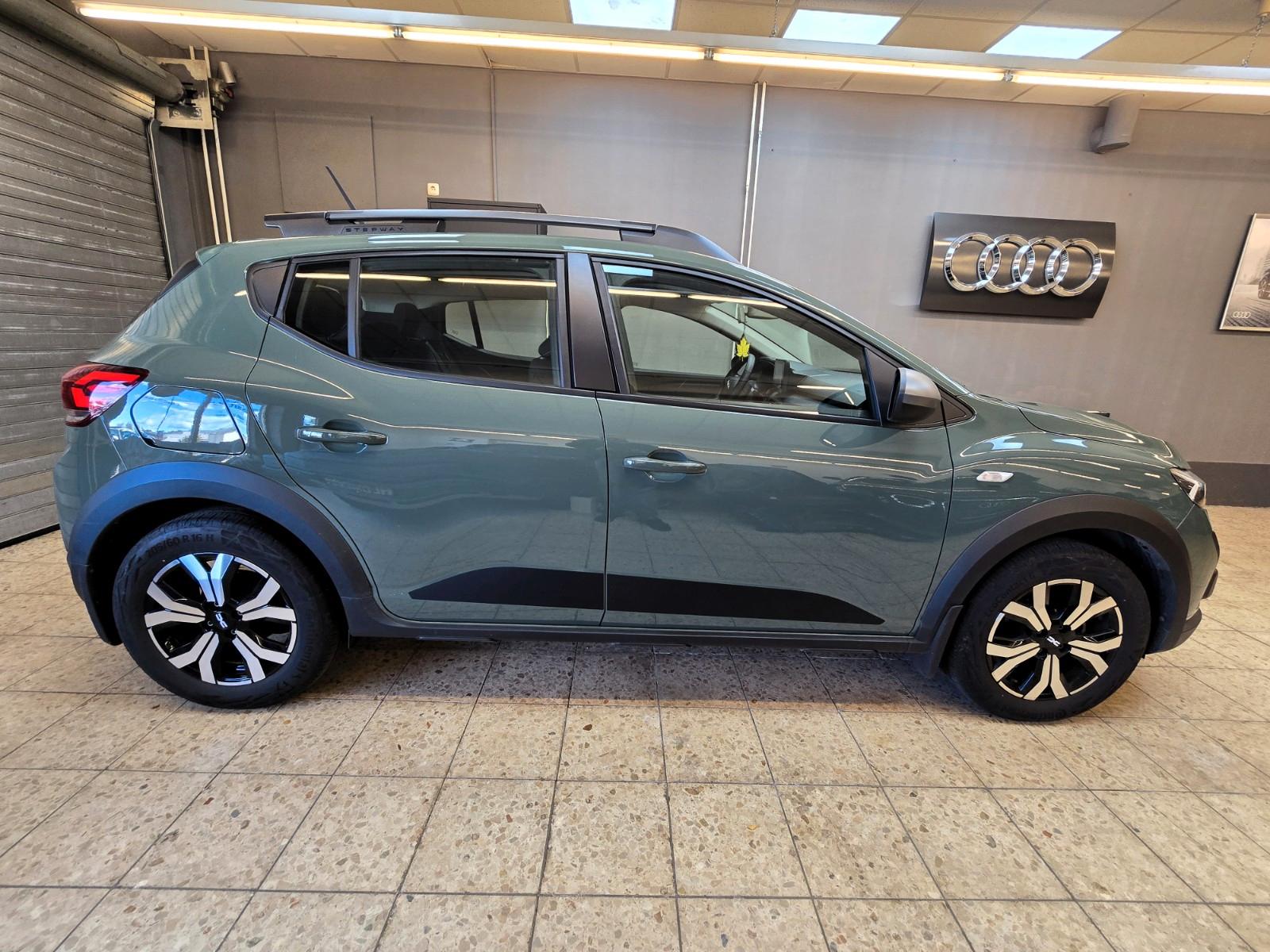 Dacia Sandero III Stepway Expression 1.Hand Unfallfrei