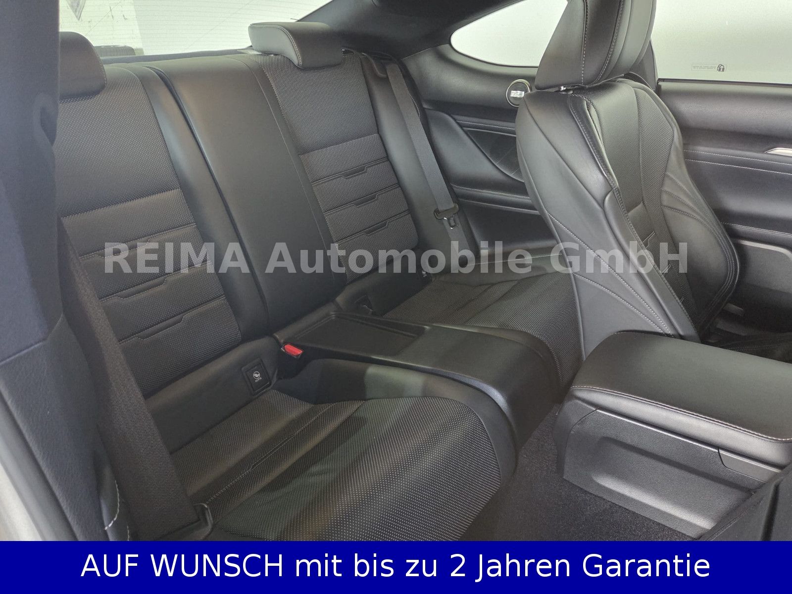 Fahrzeugabbildung Lexus RC 300h Coupé Automatik F SPORT, Leder