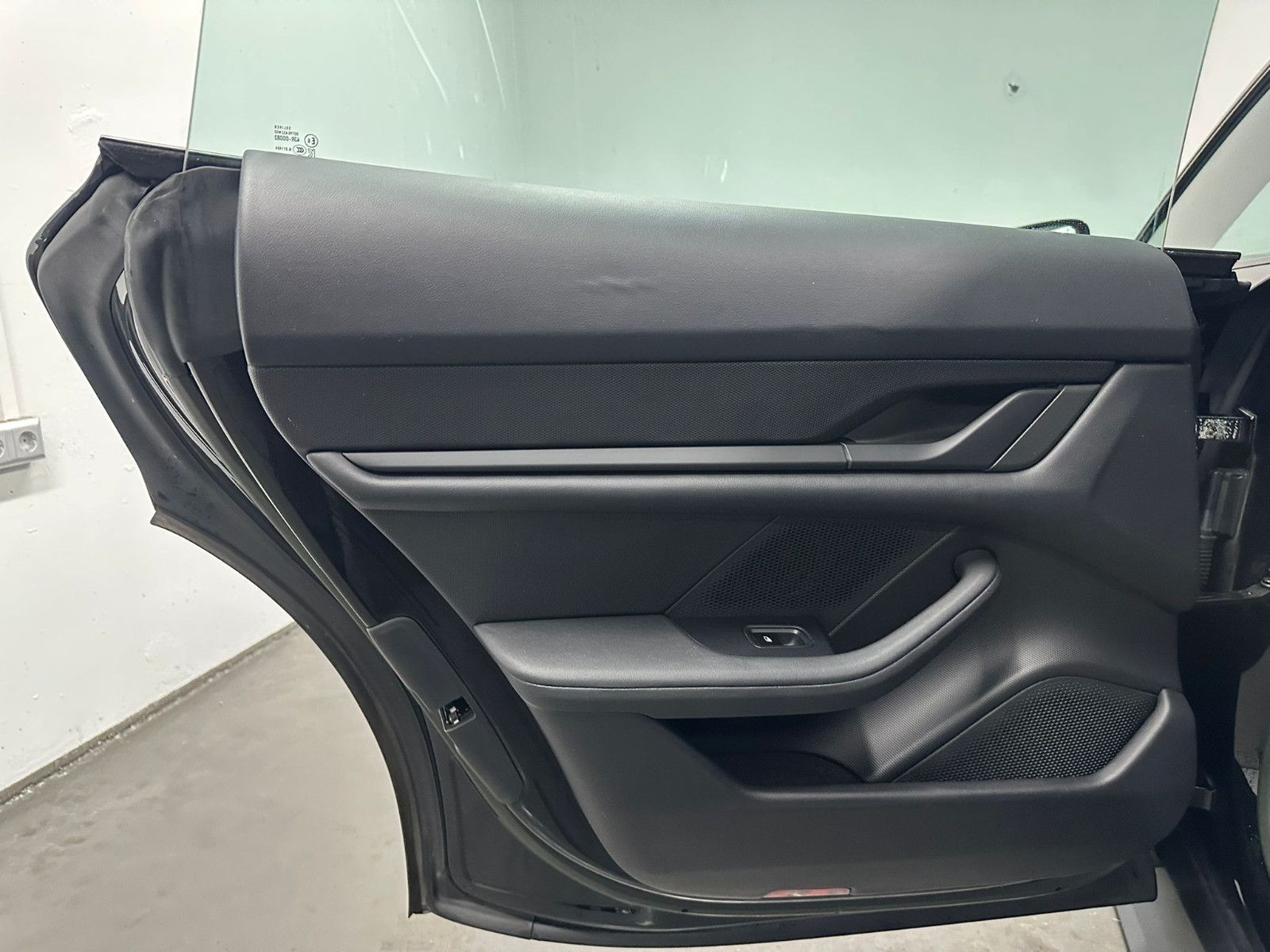 Fahrzeugabbildung Porsche Taycan  *LED*KLIMA*NAVI*SH*