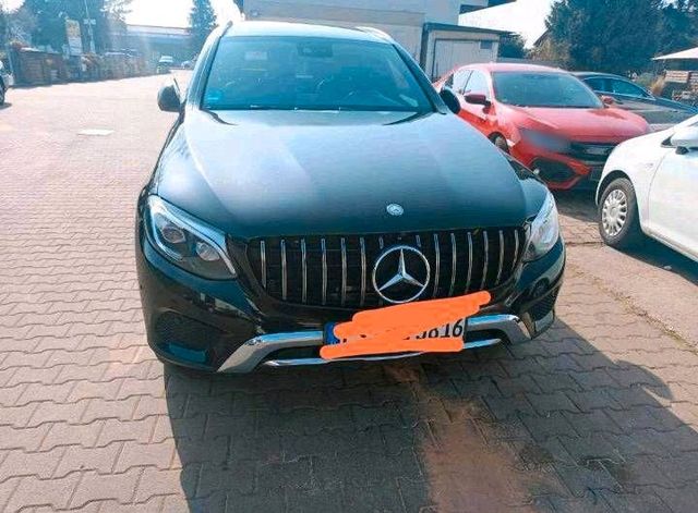 MERCEDES-BENZ Mercedes GLC 250 Limited Edition 9g Schalung