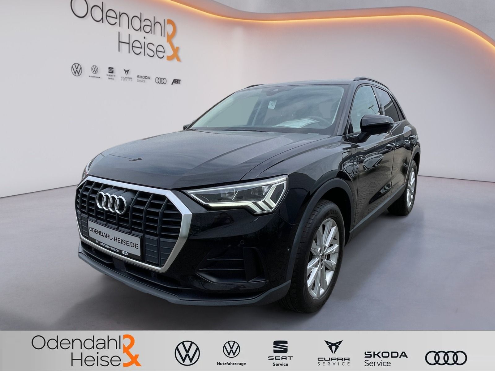 AUDI Q3 45 TFSI e S tronic PDC/ LED/ NAVI/ SHZ/ ACC