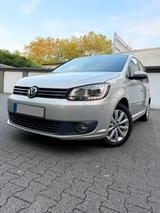 Volkswagen Touran 2.0 TDI Highline BlueMotion Technolog... - Volkswagen Touran aus 2011: Bluemotion