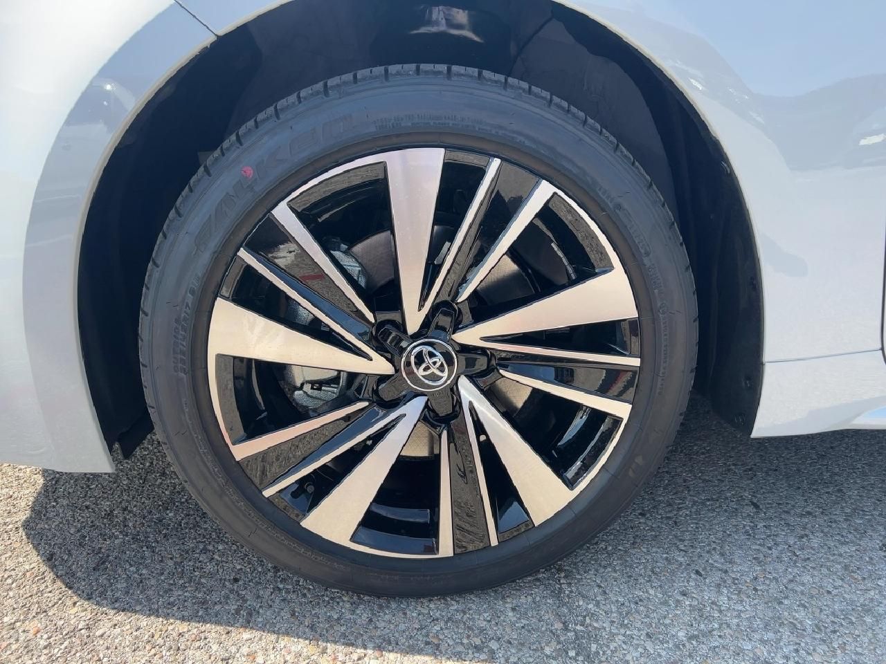 Fahrzeugabbildung Toyota Corolla TS 2,0 Hybrid Teamplayer *Technikpaket