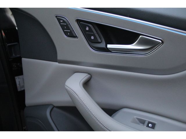 Q8 55 TFSI e qu. S-Line - Tour*Kamera*HUD*MTRX*1