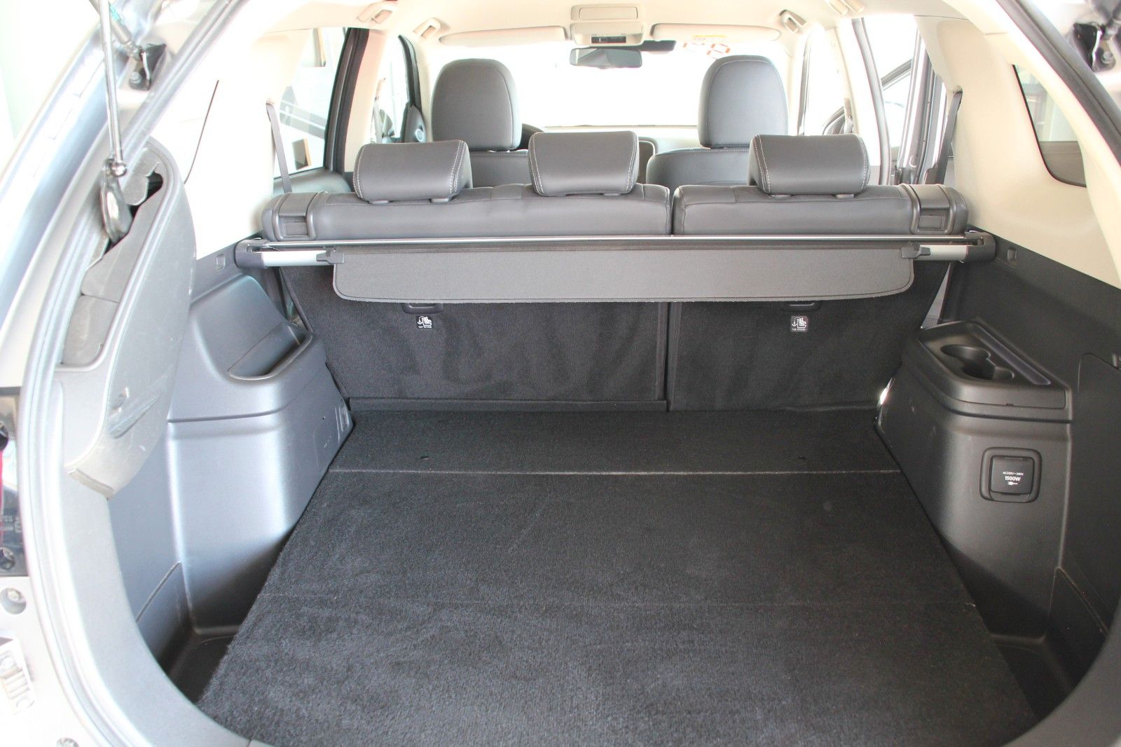 Fahrzeugabbildung Mitsubishi Outlander PHEV Plus mit FA-Paket