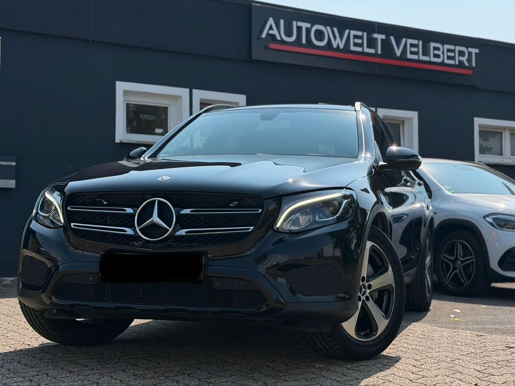 Image of Mercedes-Benz GLC 250