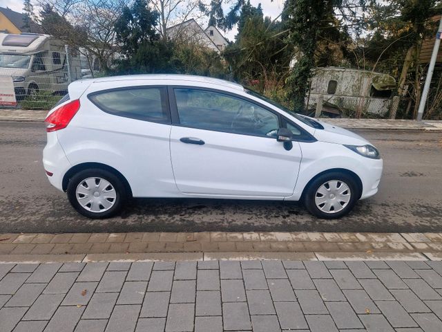 Ford Fiesta 1.3 Tüv Neu