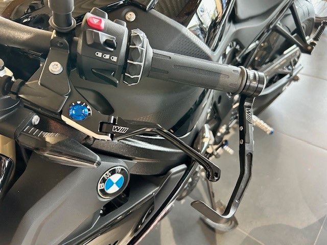 Fahrzeugabbildung BMW S 1000 R VOLL!  Carbon+M- Frästeile
