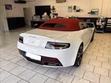 Aston Martin V12 Vantage Roadster 1/101 Manual  - Aston Martin V12 Vantage Benziner Gebrauchtwagen
