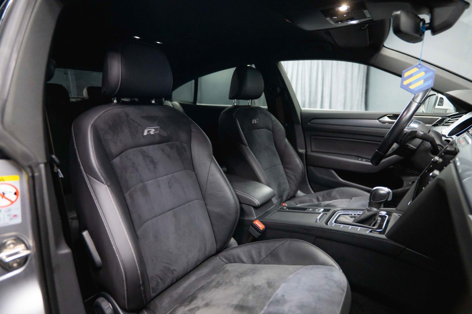 Fahrzeugabbildung Volkswagen Arteon R-Line+ 4Motion | ACC | Massage | LED