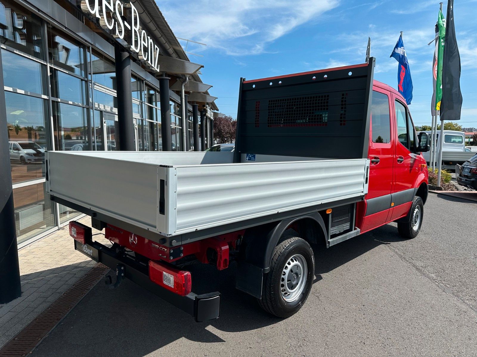 Fahrzeugabbildung Mercedes-Benz Sprinter 319 CDI 4x4 DoKa Klima AHK3,5to