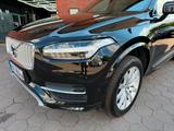 Volvo XC90 D5 AWD Geartronic Inscription B&W - Volvo XC90 Gebrauchtwagen in Hamburg