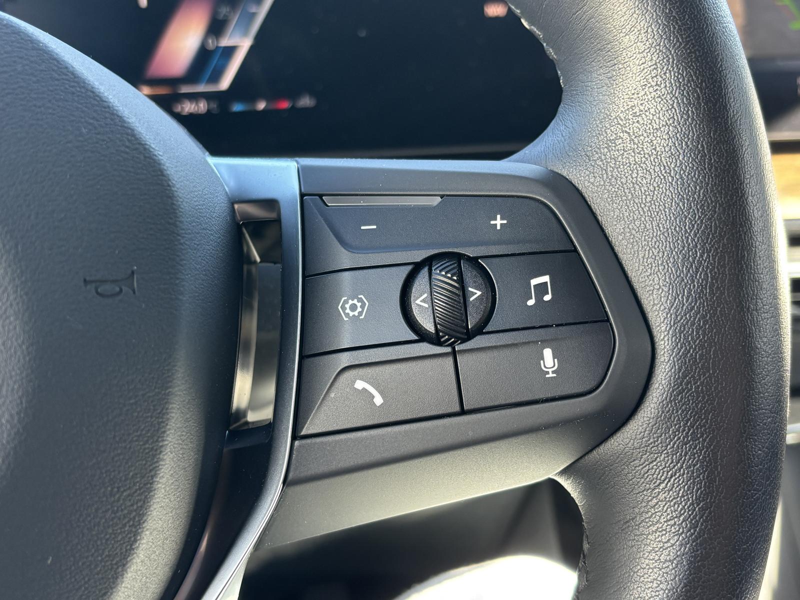 BMW 223i LED LC Prof HUD 360° SHZ PDC Tempo
