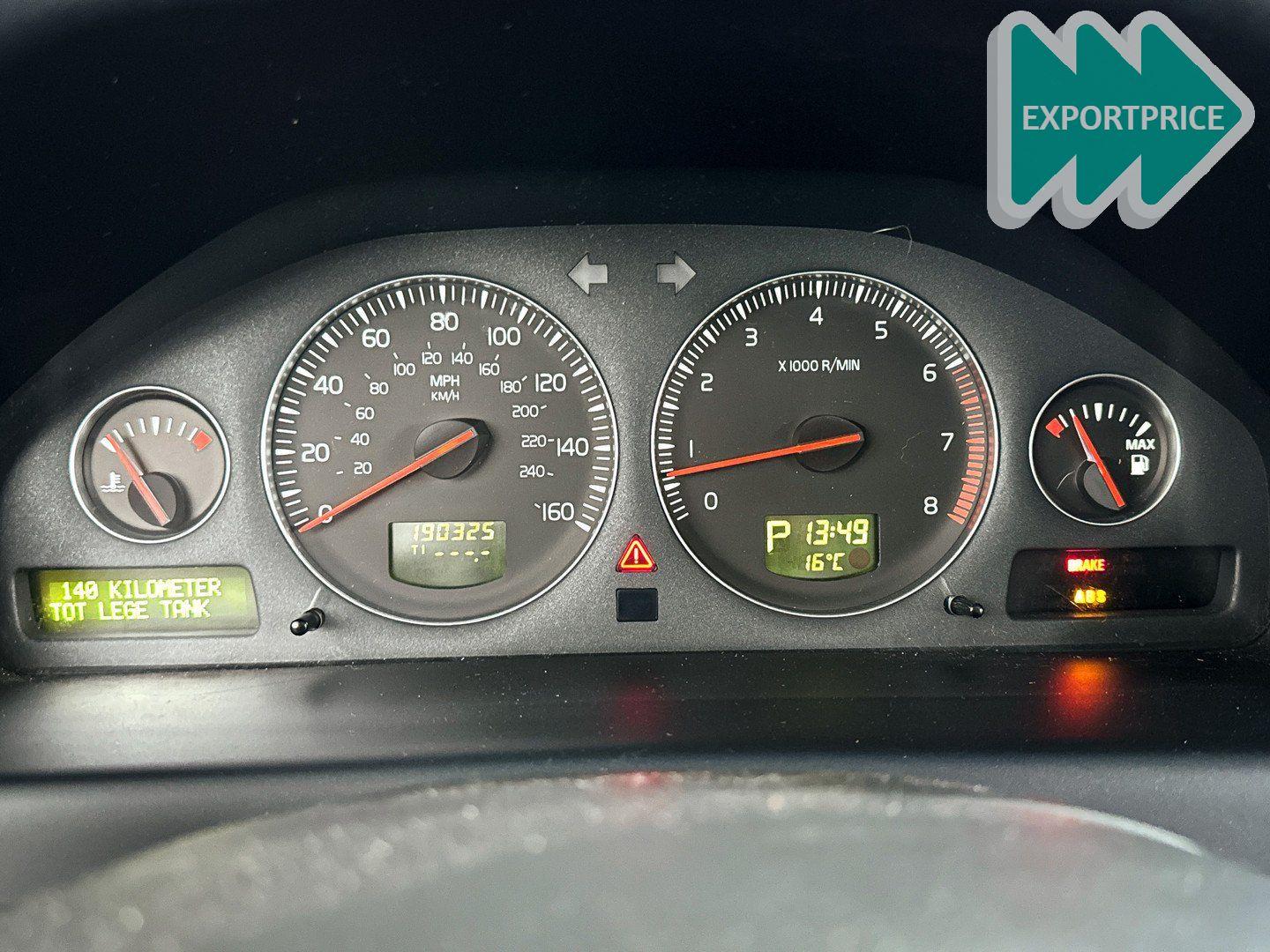 Volvo XC70 2006 — photo 14