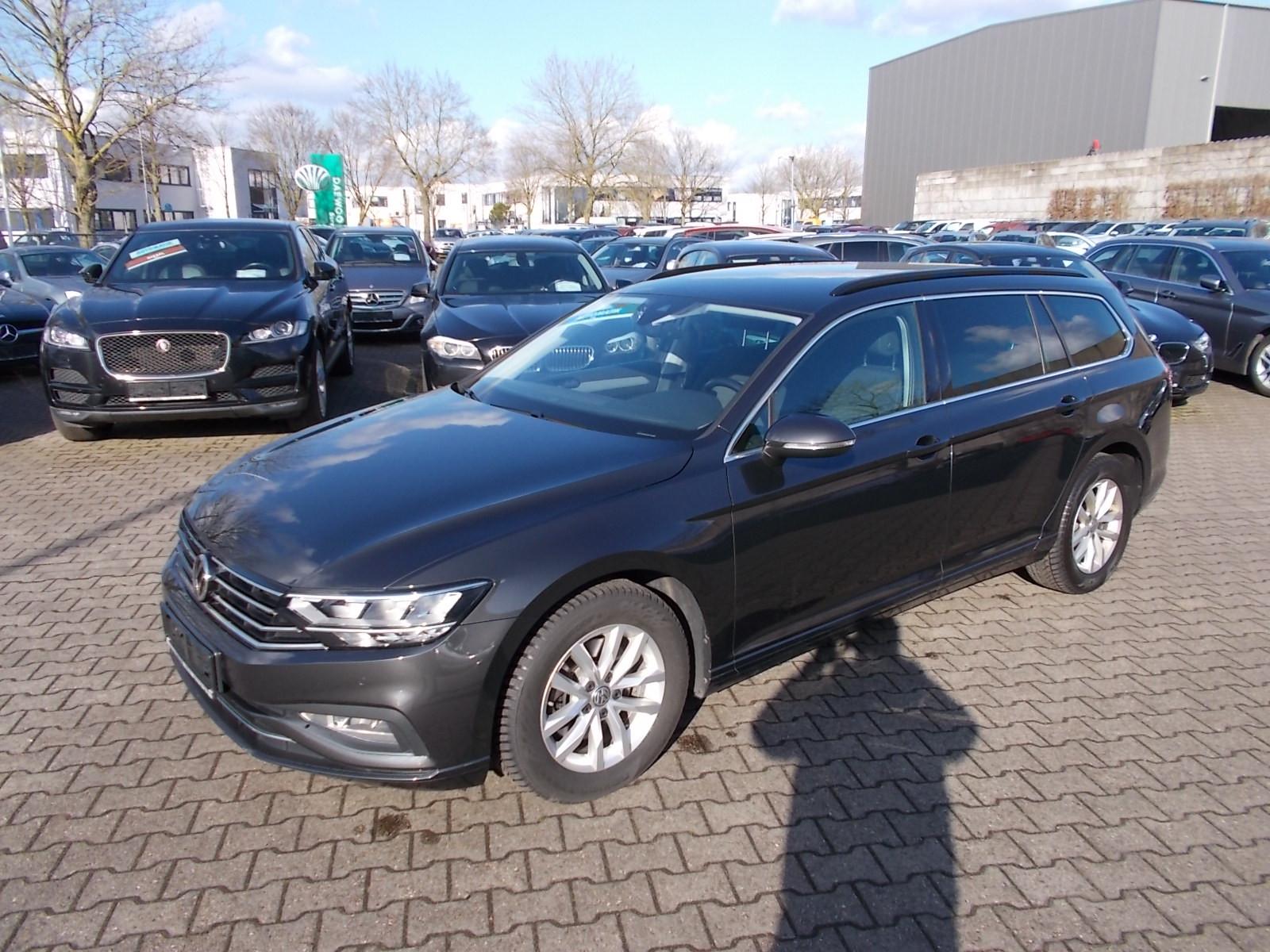 Volkswagen Passat Variant Business, Navi, AHK, PDC, App